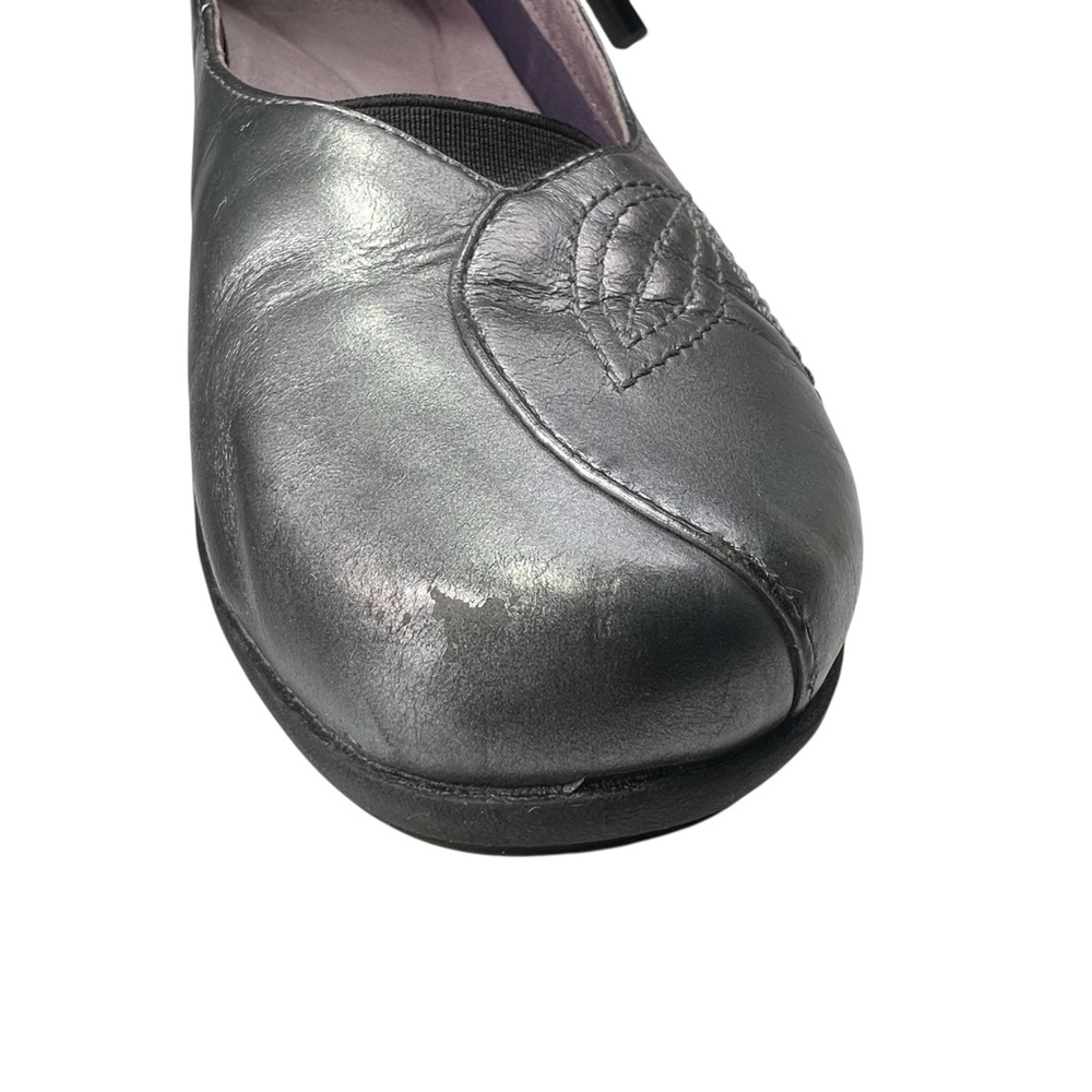 Dansko Mindy Embroidered Floral Leather Wedge Loafers 39 Metallic Grey Comfort - Picture 7 of 15